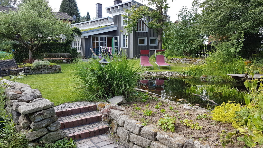 Offene Gartenpforte im Garten der Westerwald Kelterei in Dierdorf im Westerwald